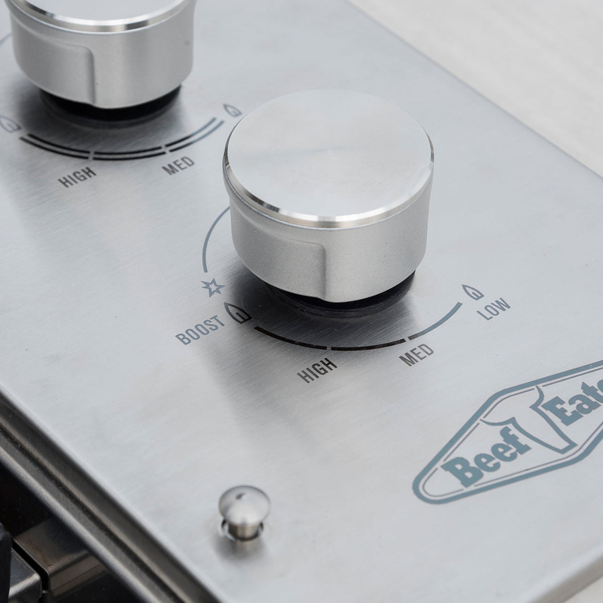 Proline (304 stainless steel) - 6 Burner Built in BBQ With Flat Lid Dial
