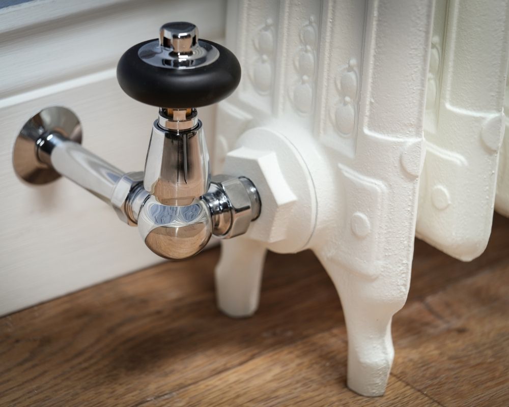 Carron Deco cast iron radiator, feet