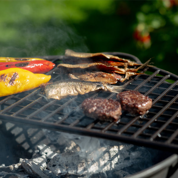 Close-up of a BBQ rack on a Belly fire pit