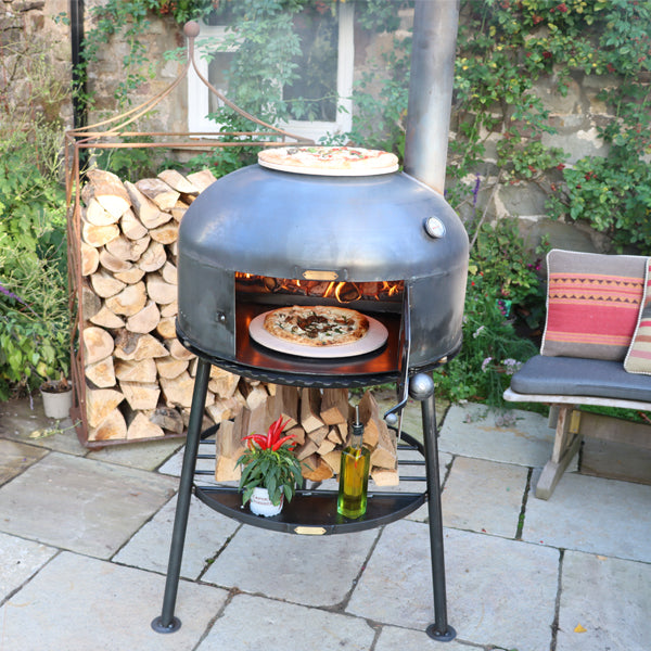 Dome Oven on the optional steel stand