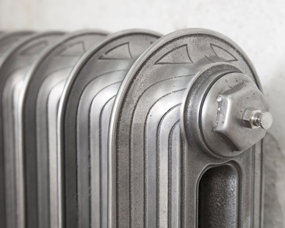 Carron Tuscany cast iron radiator, hand burnished top