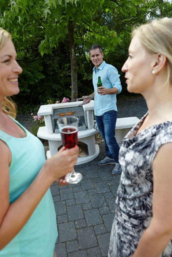 Buschbeck Venedig Masonry BBQ with Grill Bar